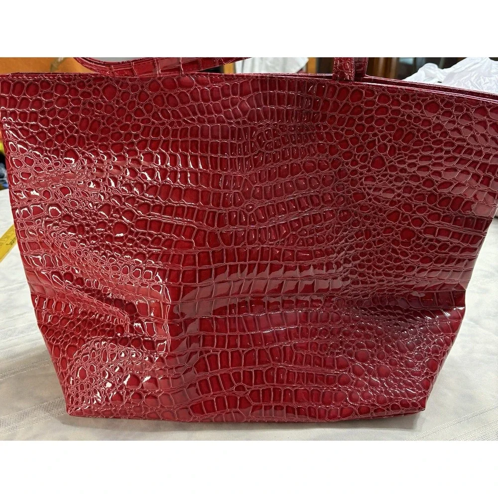 Tote Bag Bath Body Works Cherry Red‎ Faux Leather
